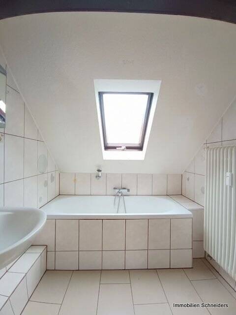 Duisburg-Homberg, Kirchstraße 140 - kleines, teilmöbliertes DG-Apartment - frei ab sofort – Duisburg – Vorschaubild 8