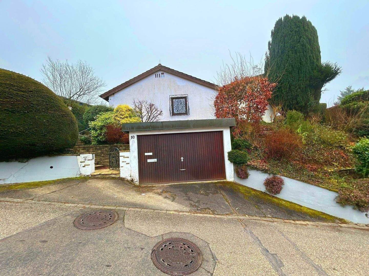 !!!Letzte Chance!!! Einzigartiges Grundstück mit EFH in top Wohnlage von Sinzheim mit Fernblick – Sinzheim – Bild 1 von 9