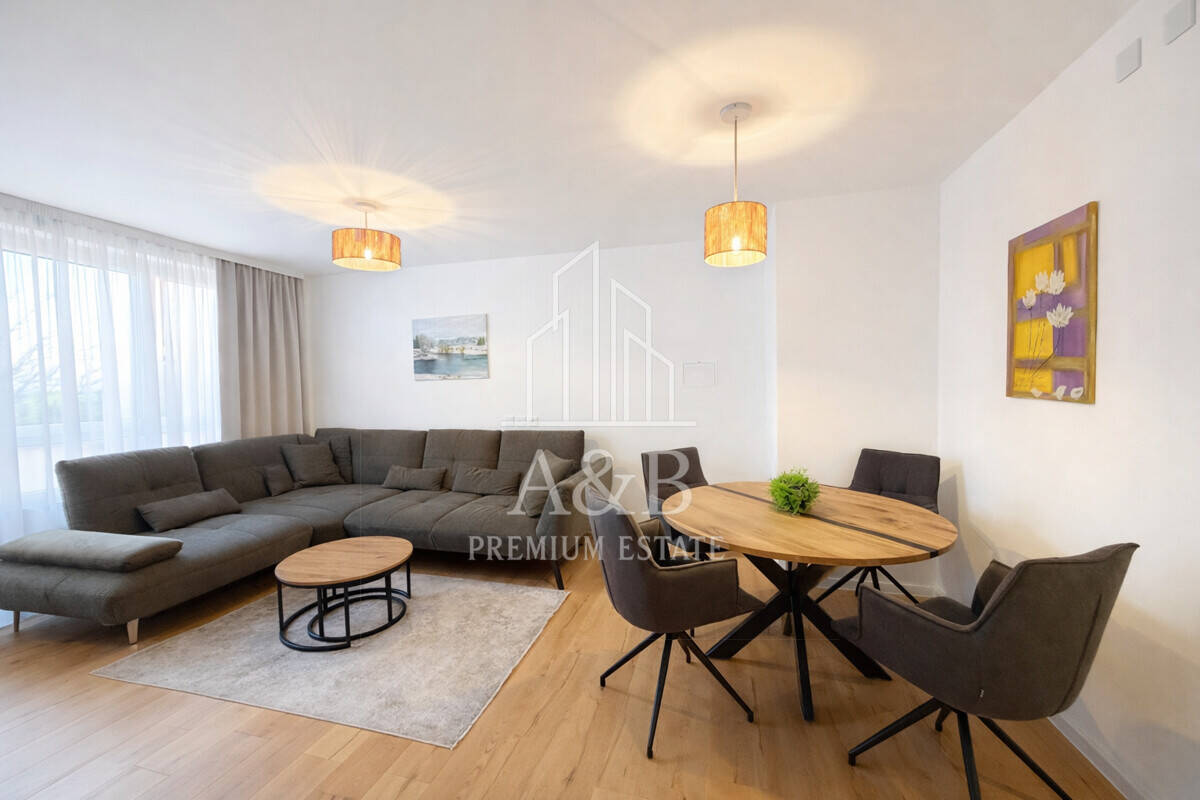 ** Kernsaniertes Apartment mit Weinbergblick **