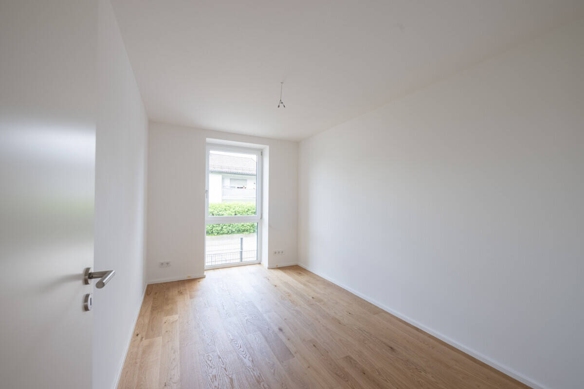 Bezugsfertig, neuer Preis: Offener Wohnbereich mit 2 Balkonen, modern und elegant Wohnen. – München – Vorschaubild 6