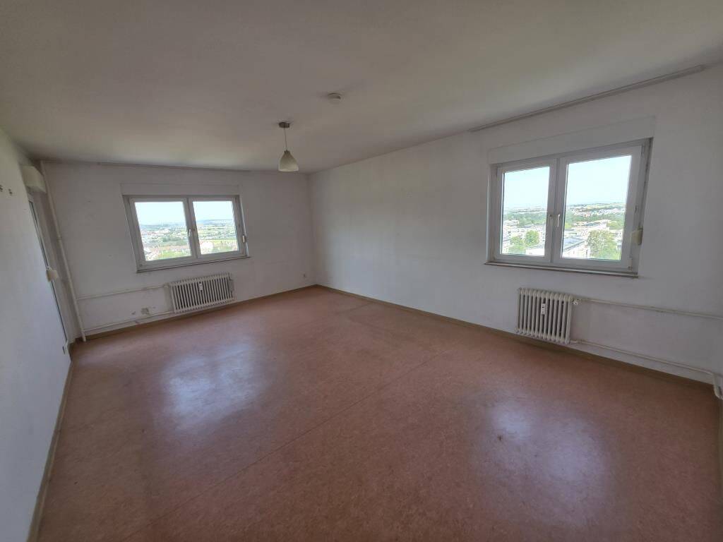 9 OG - Stuttgart-Giebel, ideal geschnittene 3-Zim-Wohnung in einem Mehrfamilienhaus mit Balkon – Stuttgart – Vorschaubild 3