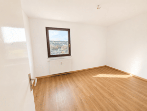 Wunderschöne 3 Zimmerwohnung mit großem Balkon, moderne EBK im schönen Würzburg – 97084 Würzburg – Vorschaubild 4