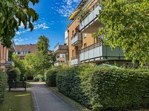 Kiel-City - bezugsfreie 2,5-Zimmer Eigentumswohnung mit zwei Balkonen und Stellplatz – 24103 Kiel – Vorschaubild 2