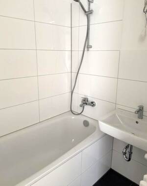 Starkes Angebot jetzt sichern / Available Now Arrange a Viewing Today! – 58089 Hagen – Vorschaubild 8