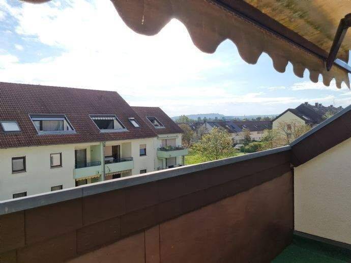 Anfragen bitte nur per Mail! Schöne, teilrenovierte 2,5 Zimmer Wohnung in der Karlsruher Waldstadt – Karlsruhe – Vorschaubild 2
