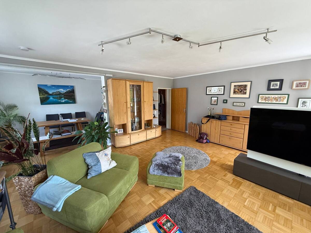 Großzügiges Wohnen: 3,5-4-Zimmer-ETW im 2. OG mit Südbalkon, EBK & Garage – Innenstadt Ost / Körne. – 44143 Dortmund – Bild 1 von 9