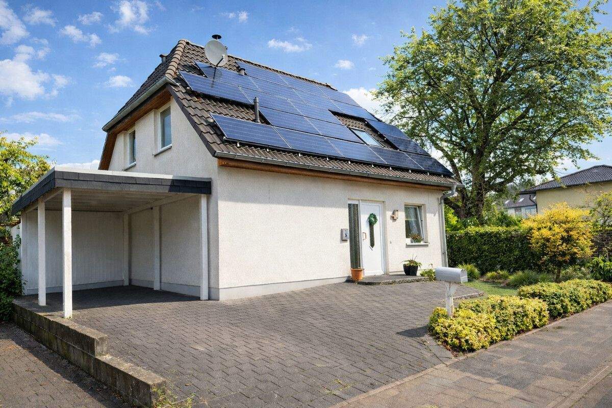 Modernes Einfamilienhaus in zentraler Lage von Bremerhaven-Eckernfeld - gepflegt, energieeffizient – Bremerhaven – Bild 1 von 9