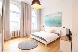Exklusiver Altbau mit privatem Garten, moderner Raumaufteilung & variabler Wohnstruktur – 30159 Hannover – Vorschaubild 8