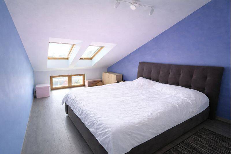 Exklusives Wohnen in Bestlage: Helle 2-Zimmer-Wohnung mit Dachterrasse, Klimaanlage, TG Stellplatz – Pforzheim – Vorschaubild 8