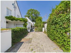 CHARMANTES EINFAMILIENHAUS IM BEGEHRTEN MÜNCHEN-OBERMENZING – 81247 München – Vorschaubild 2