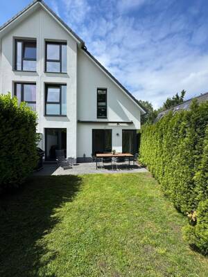 KAUFPREISREDUZIERUNG Stadthaus mit Garten im Herzen von Sasel & in direkter Nähe zum Alsterlauf