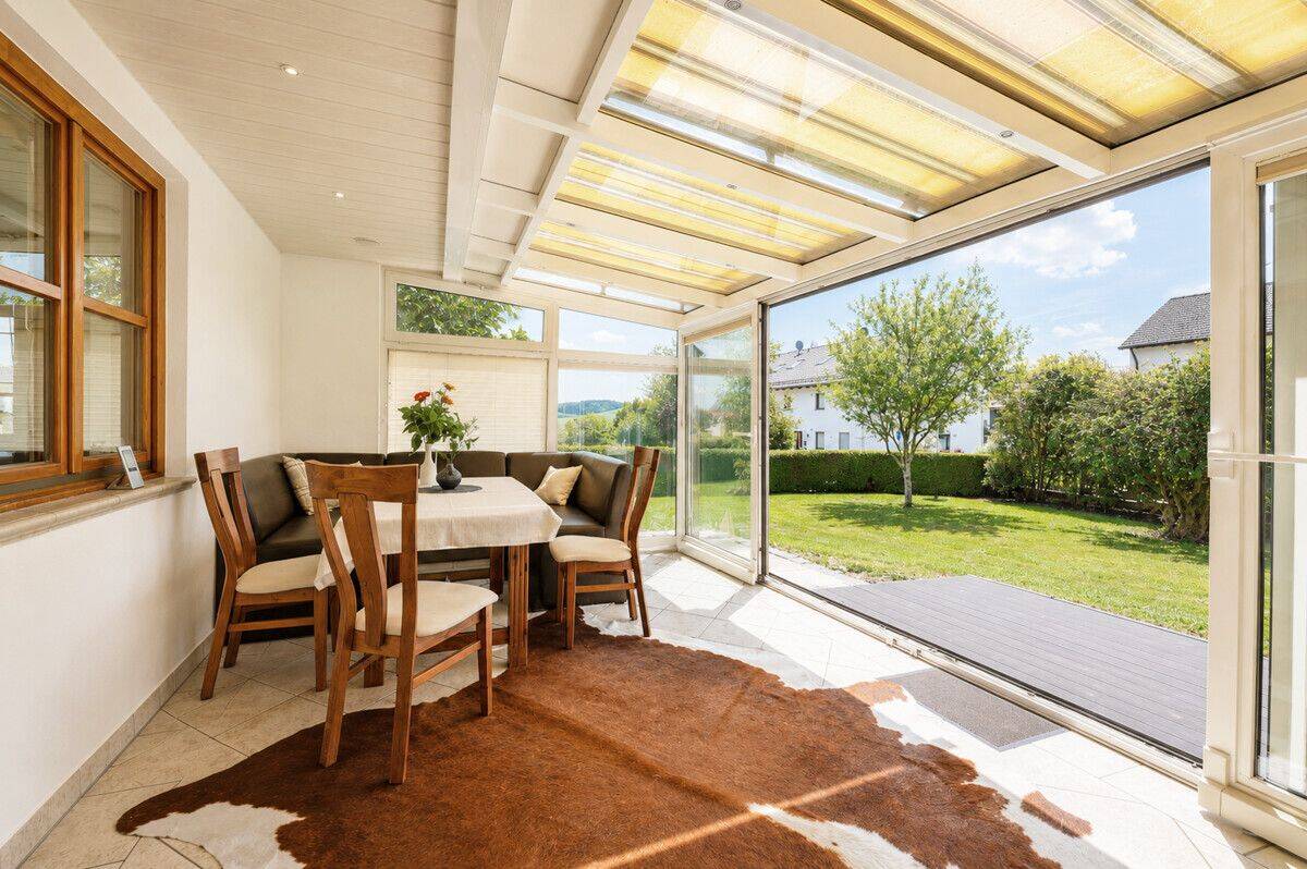 Platz für Familie, Gartenideen & neue Wohnträume: Einfamilienhaus mit Ausbau-Potential und Top-Anbindung – Sankt Wolfgang – Vorschaubild 2