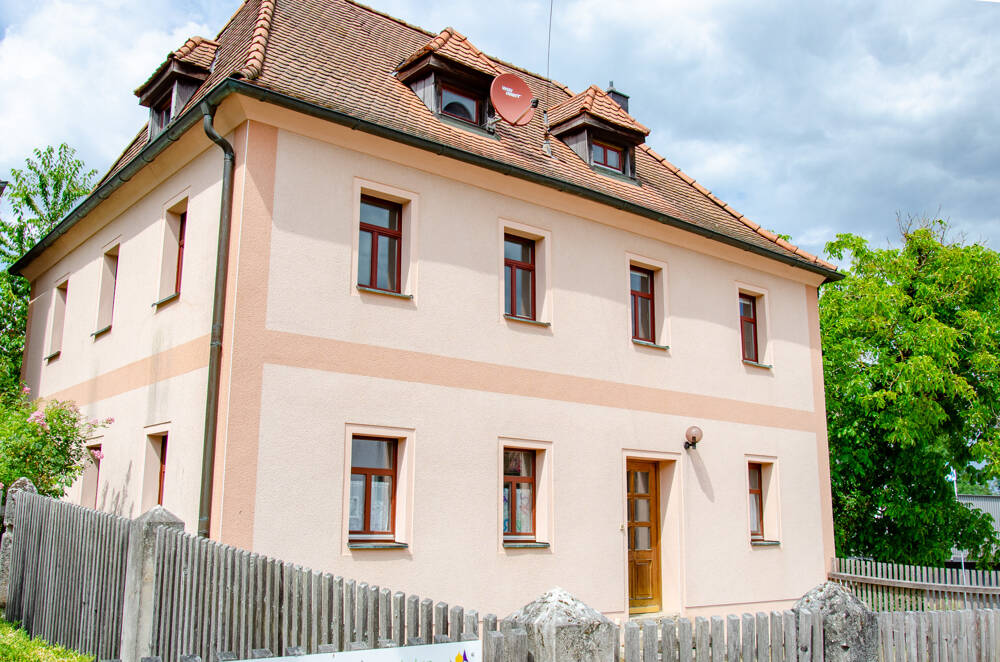 Charakterstarkes Wohnhaus mit Geschichte - ehemaliges Gemeindehaus, sofort einziehen – Königstein – Vorschaubild 4