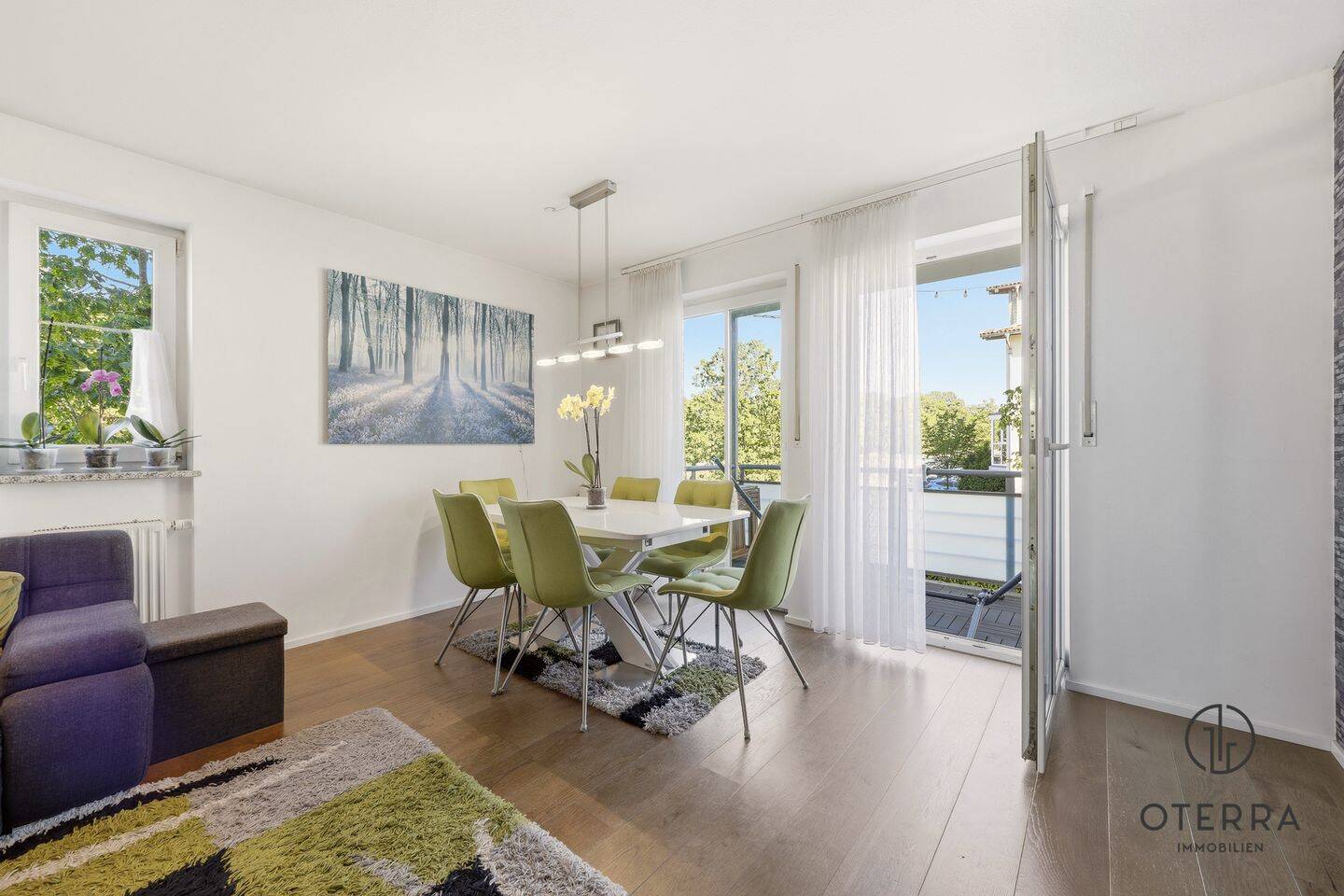 Heimstetten! Gepflegte, helle u. ruhige 4-Zi.-Whg. mit Balkon! Toller Grundriss! 2 Bäder! Seenähe!