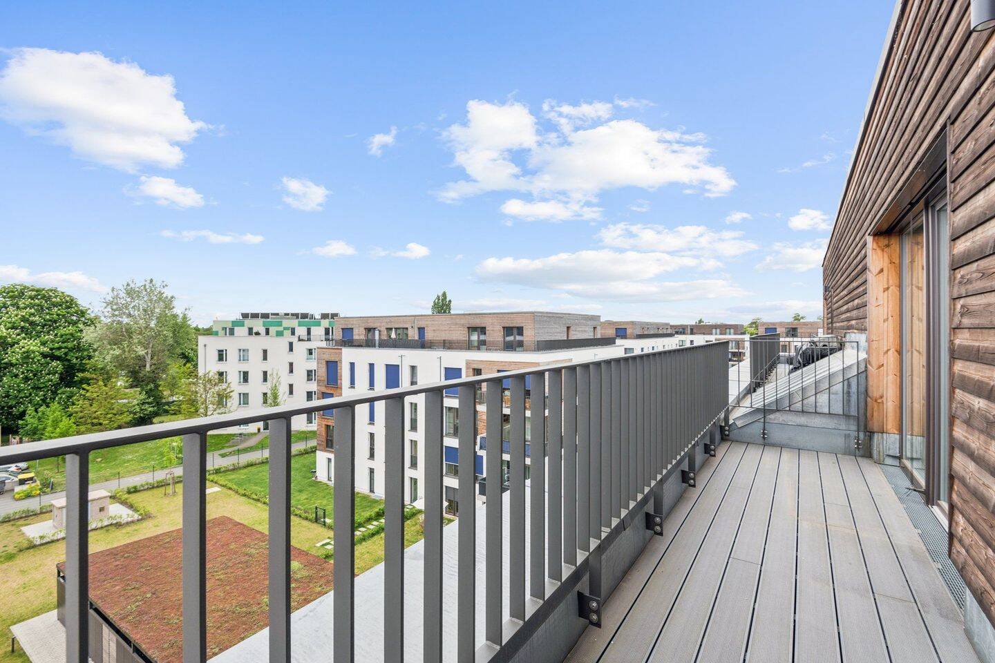 Exklusive Penthouse-Wohnung mit zwei Terrassen in Wasserlage – Berlin – Vorschaubild 6