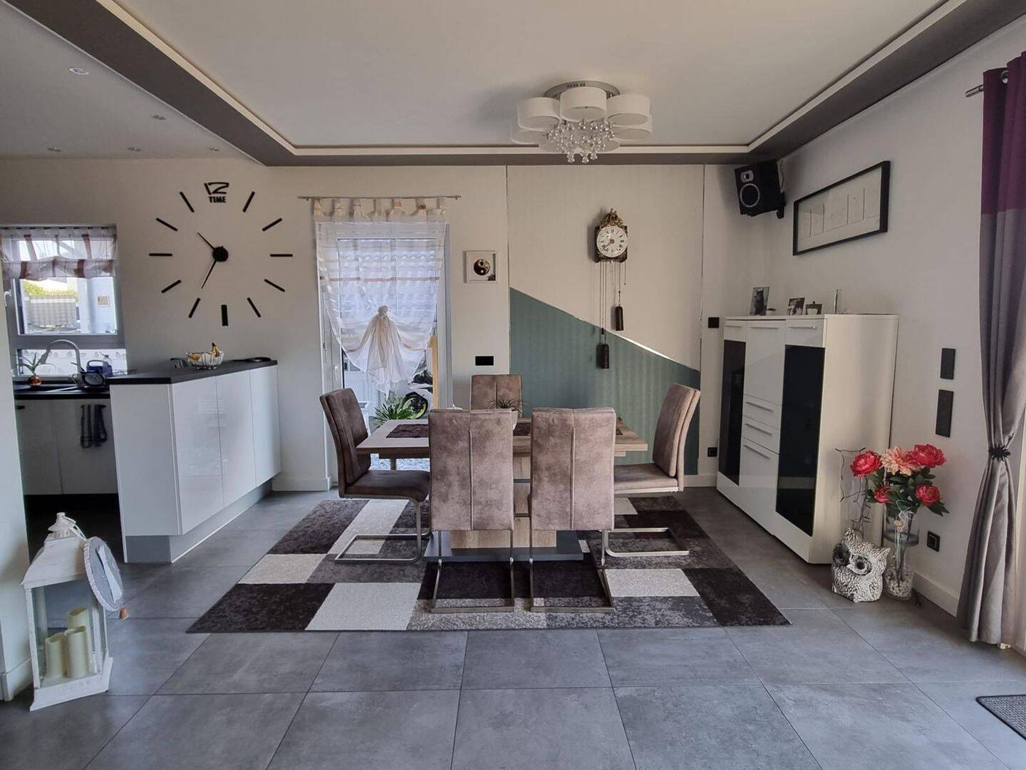 Modernes Einfamilienhaus mit PV-Anlage & Batteriespeicher in Laubach/Wetterfeld – Laubach – Vorschaubild 9