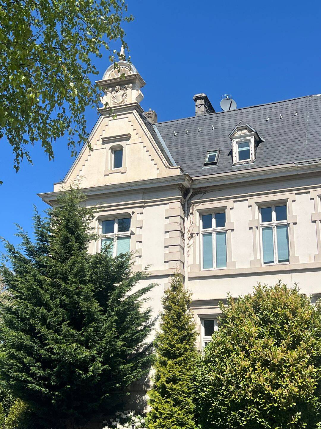 Einmalige Gelegenheit! Repräsentative Villa als Doppelhaushälfte in Wuppertal zu verkaufen! – Wuppertal – Vorschaubild 2