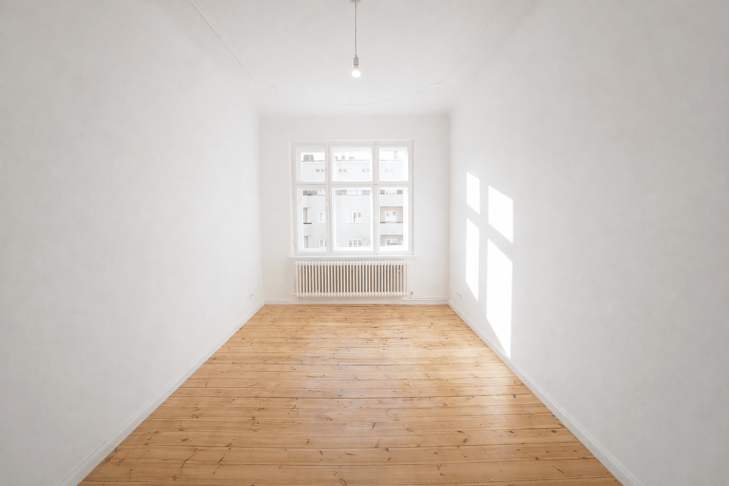 Altbau-Charme mit Westbalkon - renovierte 2-Zimmer-Wohnung, sofort bezugsfrei (WE29) – Berlin – Vorschaubild 4
