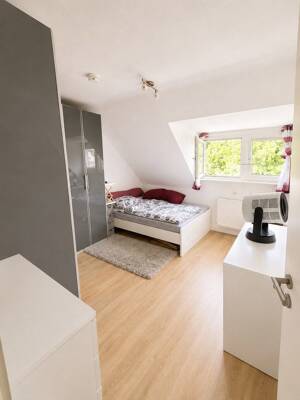 Gemütlich & großzügig - helle 3-Zimmer-Wohnung im Dachgeschoss – 46149 Oberhausen – Vorschaubild 7