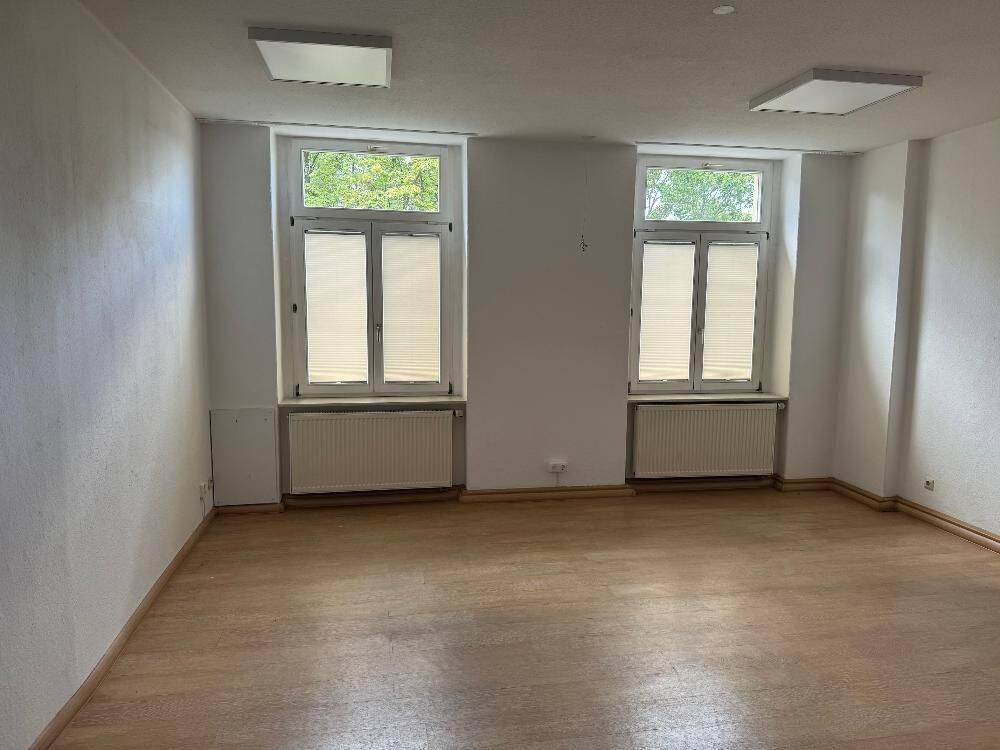 Geräumige 3-Zimmer-Wohnung / Büro mit großem Tageslichtbad – Chemnitz – Vorschaubild 4