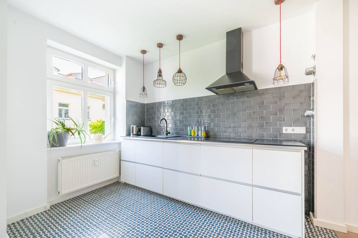 ?? Moderne 3-Zi.-Maisonette zw. Mitte & Prenzlauer Berg mit Designküche, Tageslichtbad im Innenhof – Berlin – Vorschaubild 5