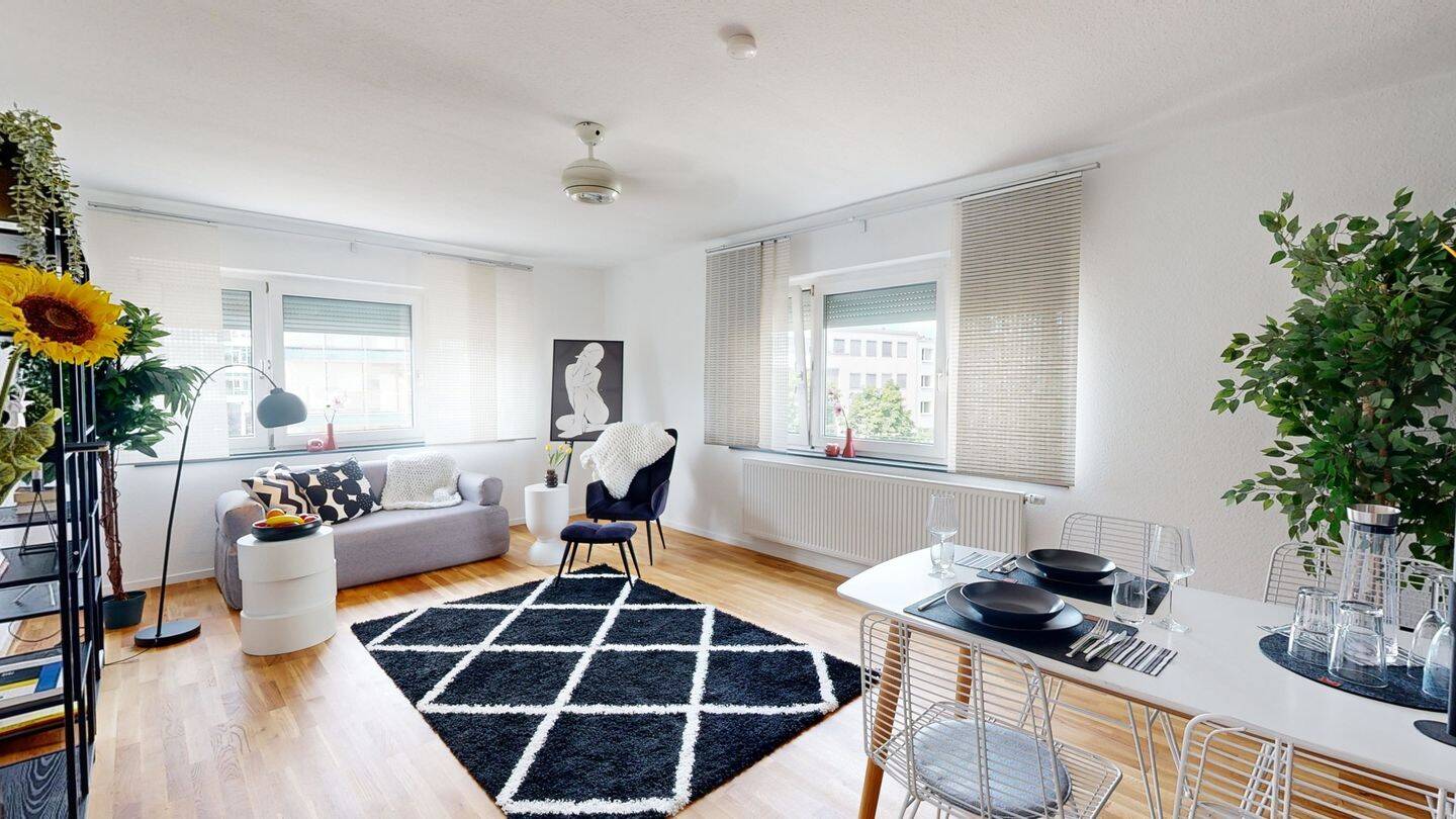 MITTENDRIN - PROVISIONSFREIE luxuriöse 2-Zimmer-Wohnung mit Balkon im Herzen von Stuttgart-Mitte – Stuttgart – Vorschaubild 4