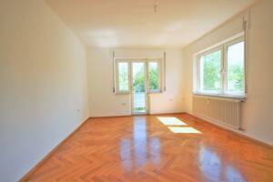 "SCHÖNE 3,5 ZIMMER WOHNUNG MIT 2 BALKONEN IN DER ULMER WESTSTADT" – 89077 Ulm – Vorschaubild 2
