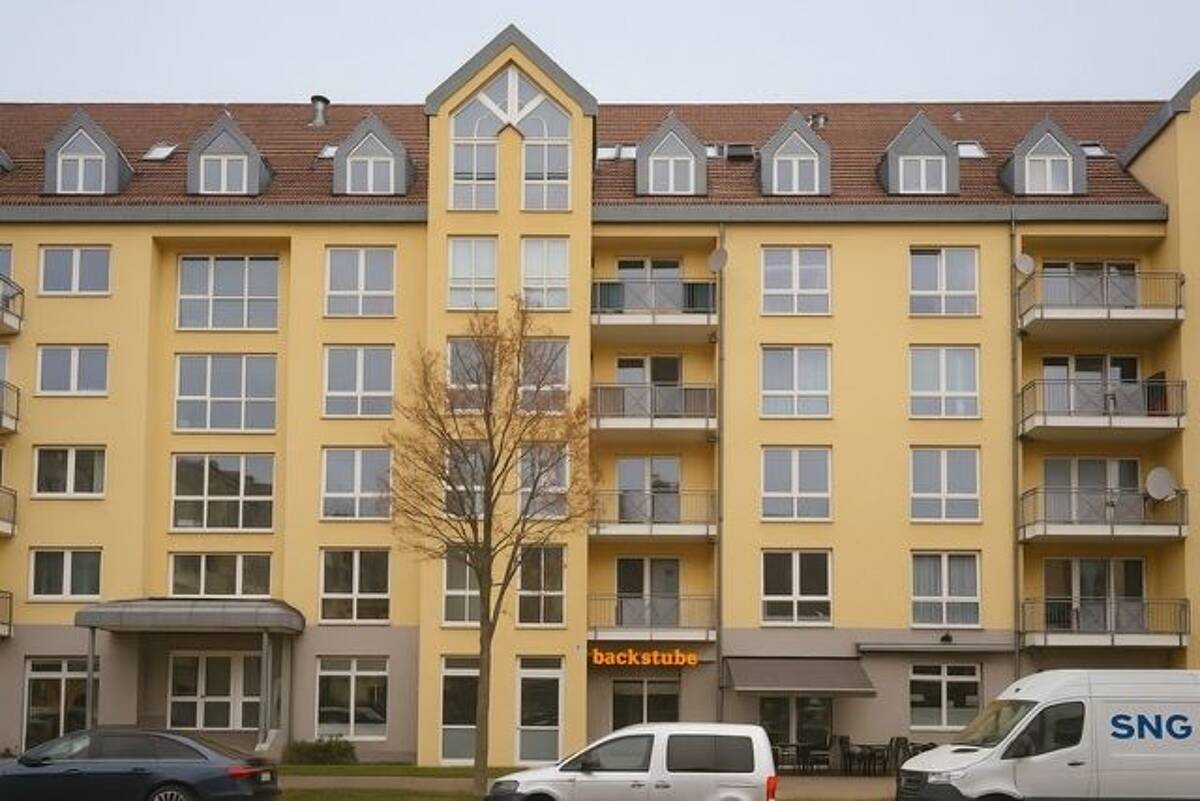 Top vermietete 2-Zimmer-Wohnung mit Duplex-Parker im Sonnenhof – 90763 Fürth – Bild 1 von 9