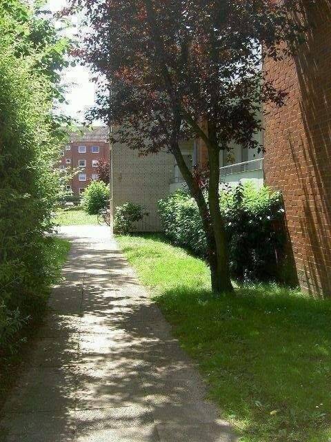 Erstbezug nach Sanierung: ... 2 1/2 Zimmer-Wohnung in ruhiger Wohnlage – Lübeck – Vorschaubild 5