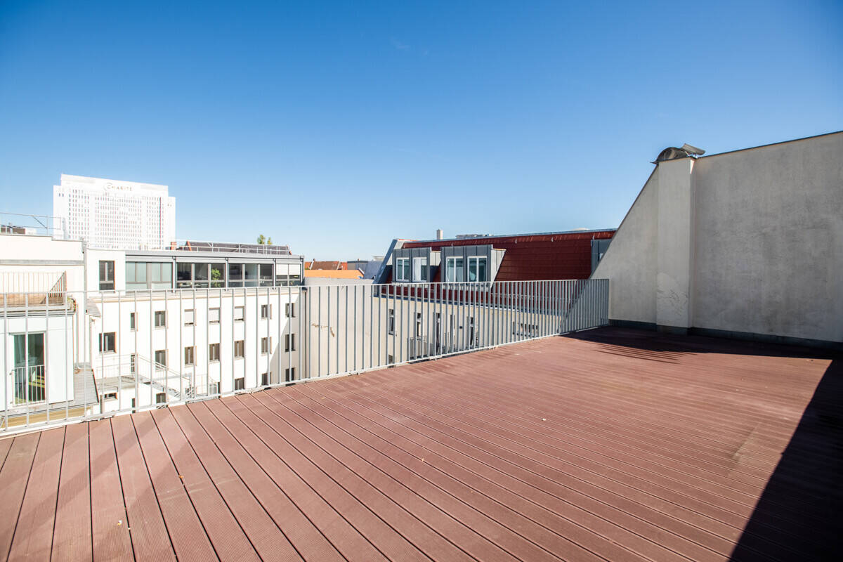 Bezugsfreies Penthouse Berlin-Mitte I 2 Terrassen, Weitblick I nahe Bundestag I Gestaltungspotenzial – Berlin – Vorschaubild 3