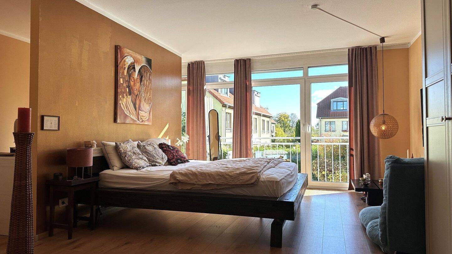 Ein Zuhause zum Ankommen: Stilvolles Familienhaus mit Garten, Pool und großzügigem Raumgefühl – Berlin – Vorschaubild 7