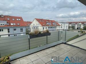Exklusive 4-Zi.-Maisonette mit Loggia, 2 Bädern, Aufzug & Tiefgarage – 65934 Frankfurt am Main – Vorschaubild 7