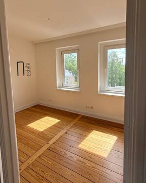 Helle 3-Zimmer-Dachgeschosswohnung mit Balkon in Hamburg-Wentorfer Straße – 21029 Hamburg – Vorschaubild 3