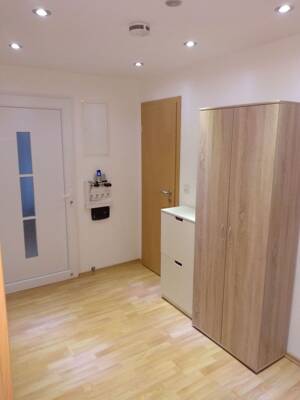 Zimmer in 4er WG Zentral Dachgeschoss WG-Zimmer 23 m² befristest / Probewohnen für 6 Monate. Frei ab sofort – 70186 Stuttgart – Vorschaubild 3