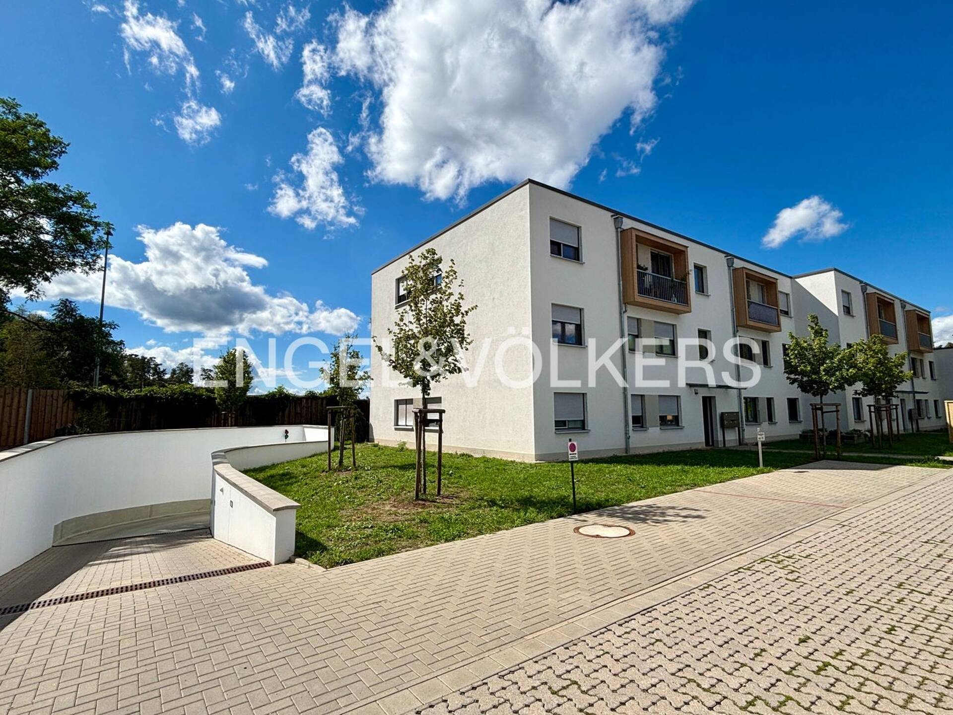 Erdgeschosswohnung in 91154 Roth mit 78 m² kaufen