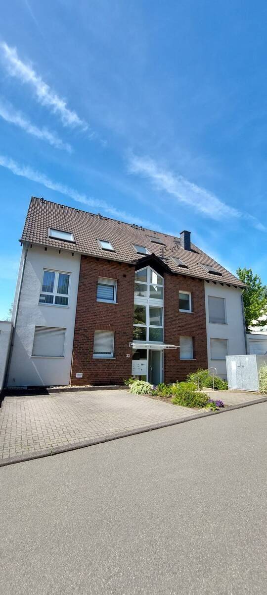Design-Maisonette mit Bulthaupt-Küche, Sauna, Whirlpool, Dachterrasse, Ankleide mit Einbauschränken – Wuppertal – Vorschaubild 5