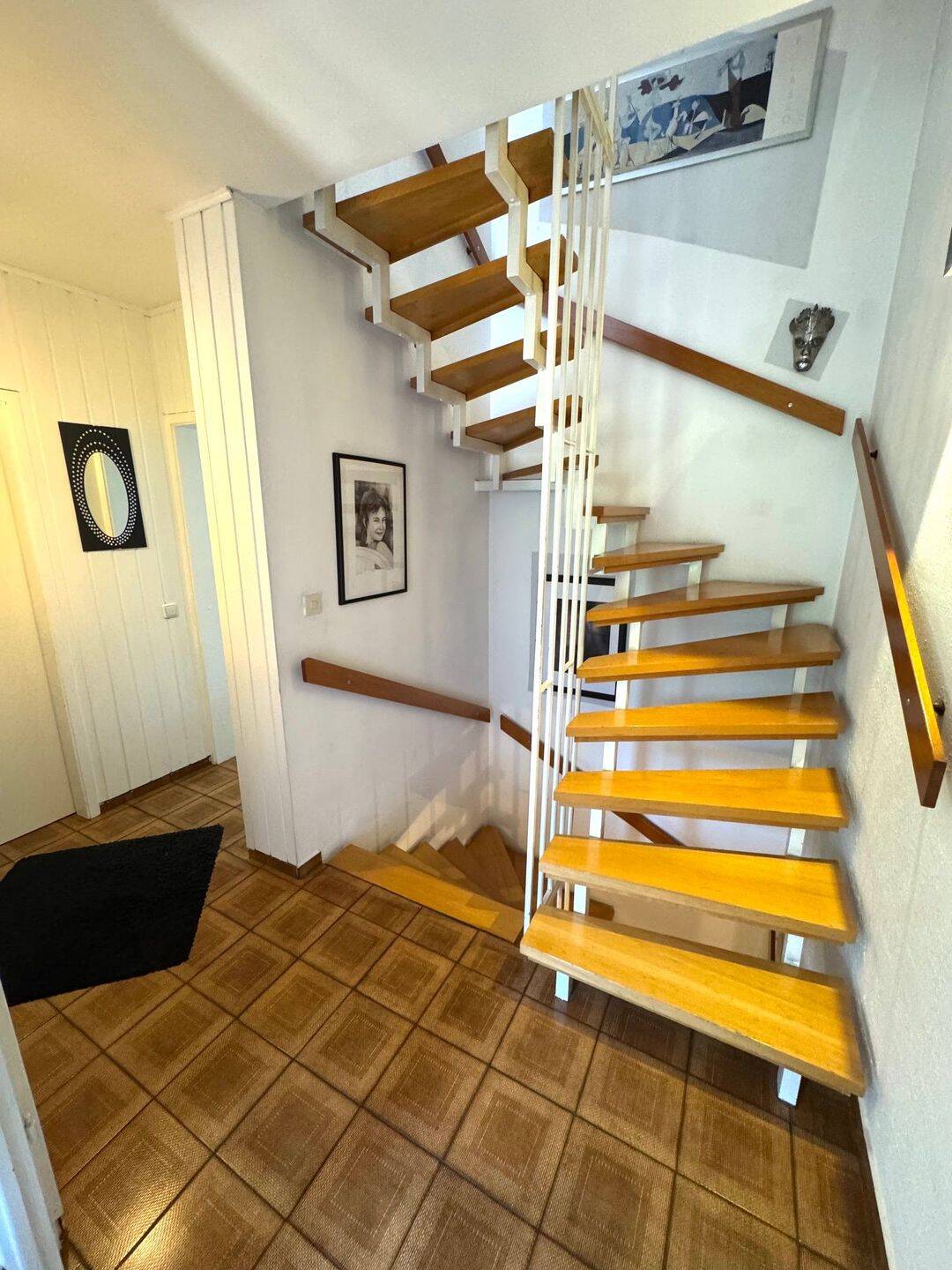 Attraktive Doppelhaushälfte mit Anbau und Einliegerwohnung in begehrter Lage von Hofheim-Wallau – Hofheim am Taunus – Vorschaubild 8