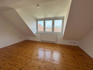***Großzügige und lichtdurchflutete Dachgeschosswohnung mit modernem Wohnkonzept*** – 10553 Berlin – Vorschaubild 5