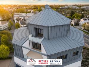 Penthouse Wohnung mit 200qm Wohnfläche, 118qm Kelleretage und einem Fahrstuhl bis ins Wohnzimmer.