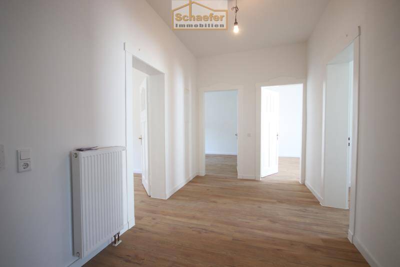 Gepflegtes, kernsaniertes 3-Familienhaus mit Charme und Ausbaureserve nahe dem Werler Zentrum – Werl – Bild 1 von 9