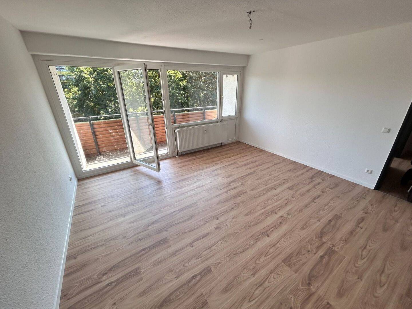 Hochwertiger Wohnkomfort mit Balkon im 4. Stock in Mönchengladbach-Römerbrunnen – Mönchengladbach – Vorschaubild 5