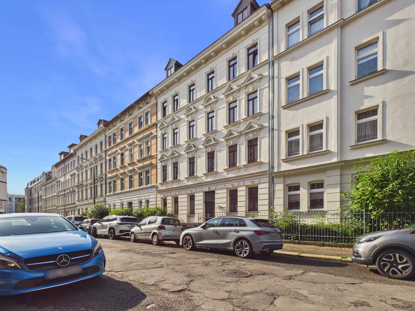 Lichtdurchflutete 2-Zimmerwohnung mit Loggia im begehrten Gohlis-Süd!
