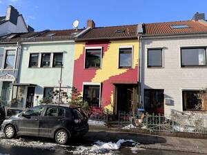 PURNHAGEN-IMMOBILIEN - Charmantes Reihenmittelhaus mit Balkon in zentraler Lage von Bremen-Walle!