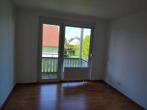 Attraktive und charmante 4-Raum-Wohnung – 1665 Klipphausen – Vorschaubild 5