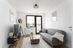 Modern renovierte 2-Zimmer-Wohnung mit großzügigem Balkon