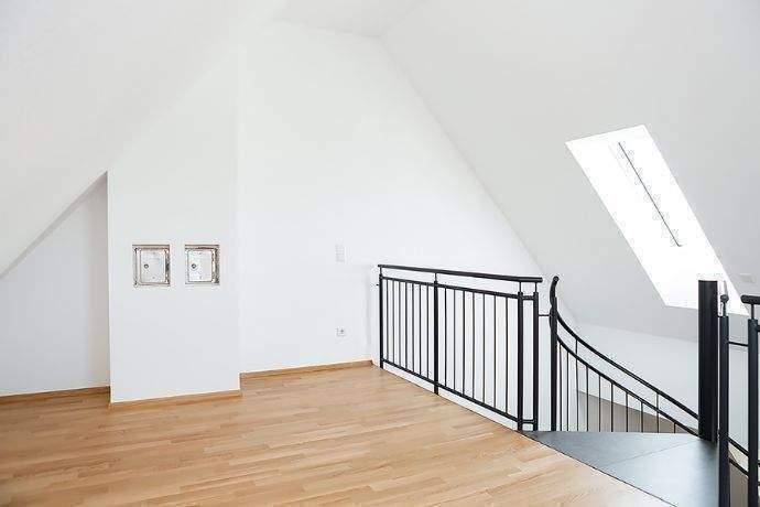2-Zi.-Maisonettewohnung mit Einbauküche – Nürnberg – Vorschaubild 5