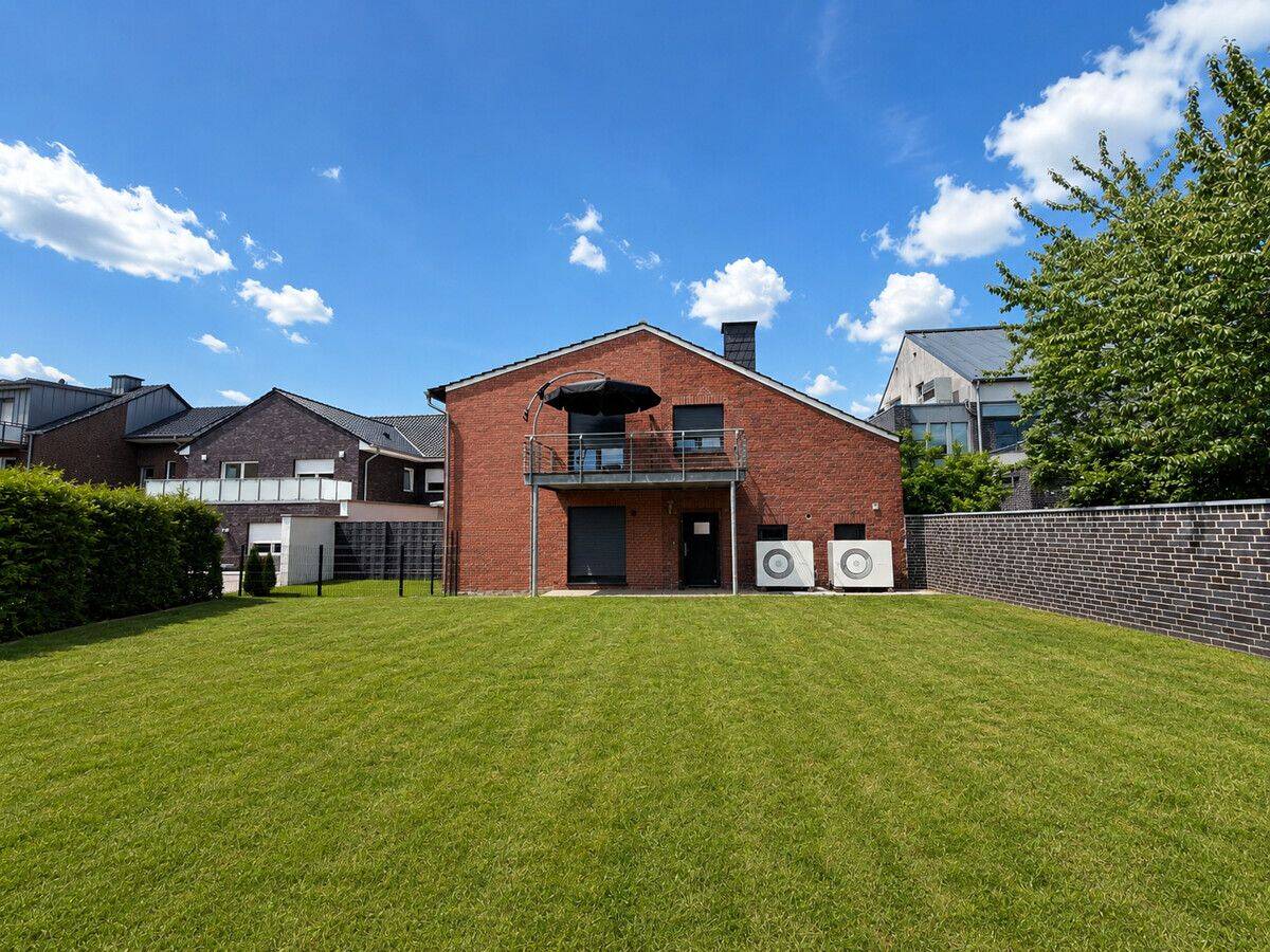 Kernsaniertes Mehrfamilienhaus mit potenziellem Baugrundstück in Wolbeck! – 48167 Münster – Bild 1 von 9
