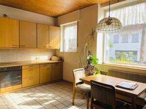 Solides und sonniges Zuhause: DHH, 7 Zimmer, großer Garten, 3 Garagen – 53225 Bonn – Vorschaubild 7