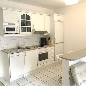 Möblierte 1-Zimmer-Wohnung / Süd- Balkon/ offene EBK / ab sofort/ nur an eine Person(NR) Warmmiete 1.210,00 Euro/Monat inkl. PKW-Stellplatz – 22459 Hamburg – Vorschaubild 3