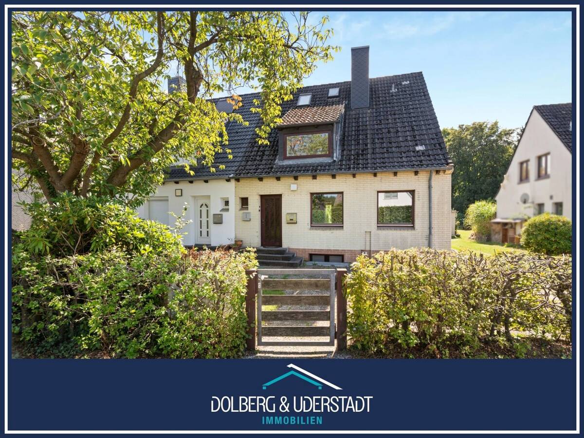 Zweifamilienhaus auf Erbpachtgrundstück mit Garage, in HH-Bramfeld – 22175 Hamburg – Bild 1 von 9